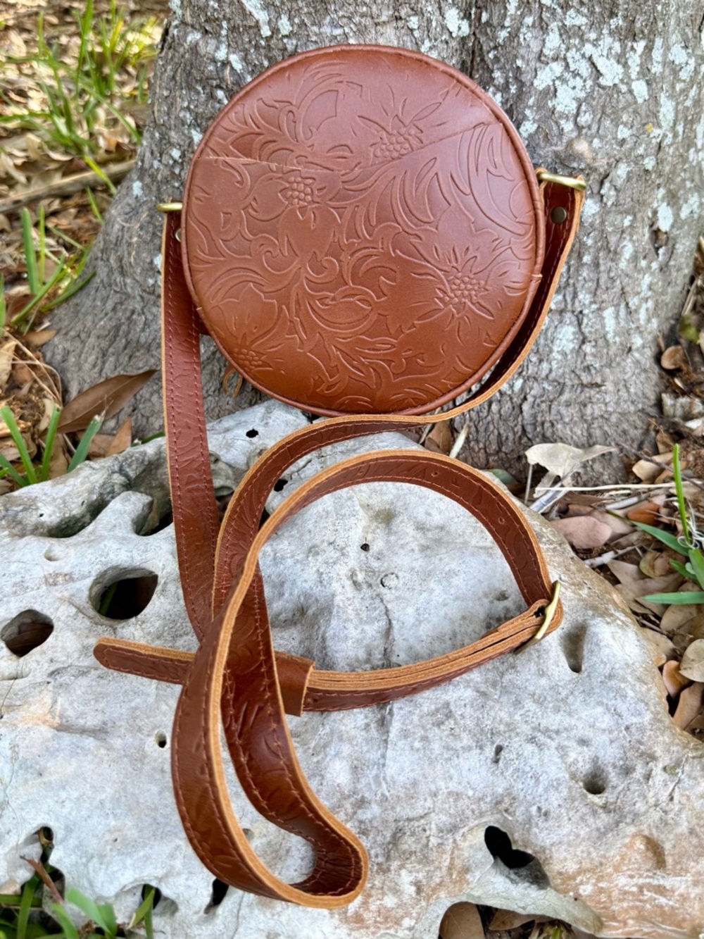 Portland leather Tooled Circle Crossbody Bag Meadow